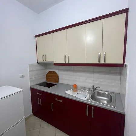 Green Eyes Apartment *